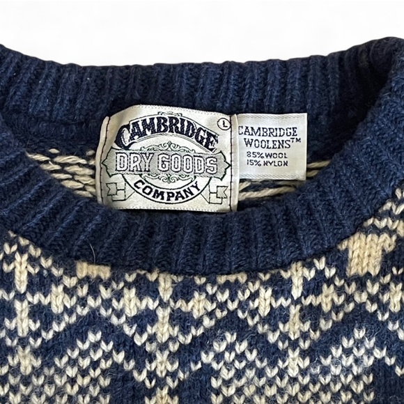 Cambridge Dry Goods Men's Snowflake Sweater Wool Blend, Aztec Pattern - Picture 3 of 5